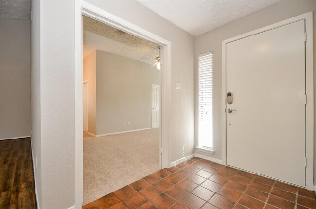 Building Photo - 14314 Moorfield Dr