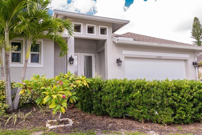 Foto del edificio - ** BONITA SPRINGS ** BEAUTIFUL 4 BR\3 BATH...