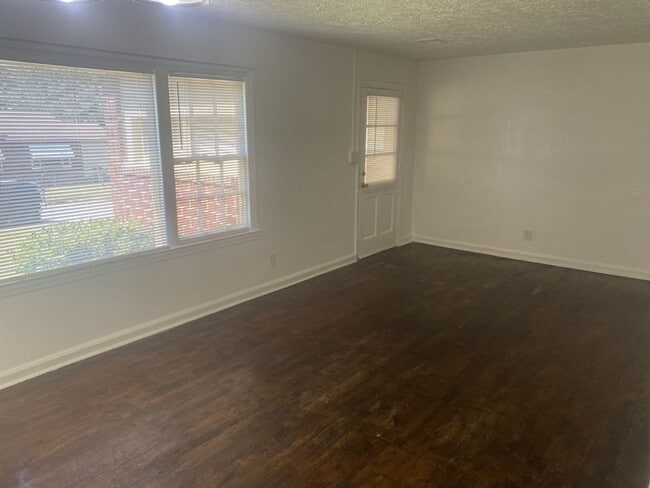 Building Photo - 938 Booker Ave