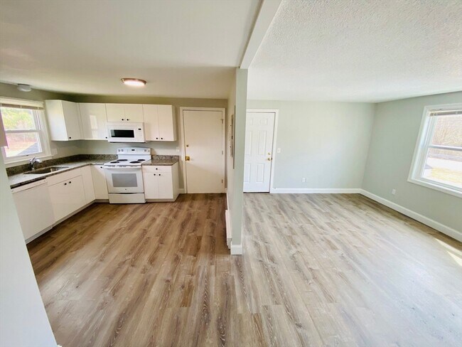 Foto del edificio - 130 Charlton St