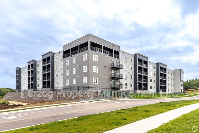Building Photo - 3425 Eischen Ct
