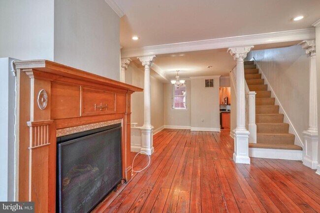 Building Photo - 1412 Battery Ave