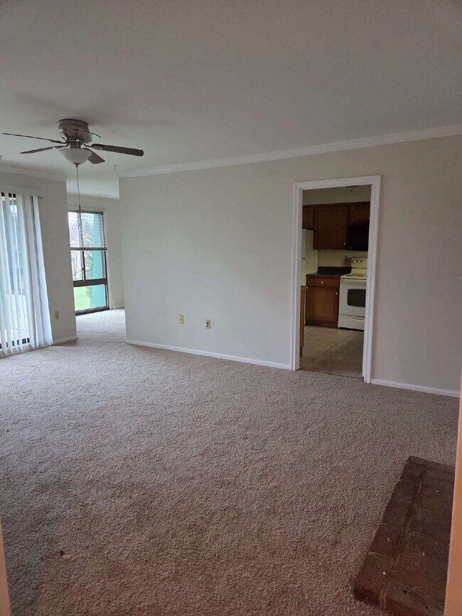 Building Photo - 1030 Brinker Dr