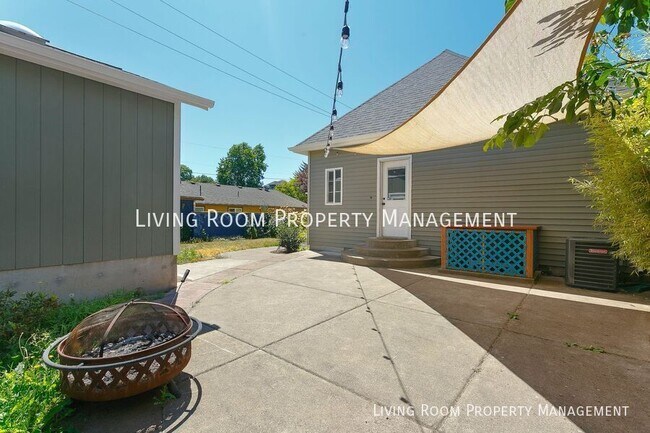 Building Photo - 5515 N Bowdoin St