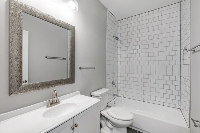 Foto del edificio - 3525 Giles Ave