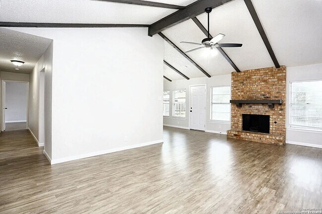 Building Photo - 1074 Ferdinand Dr