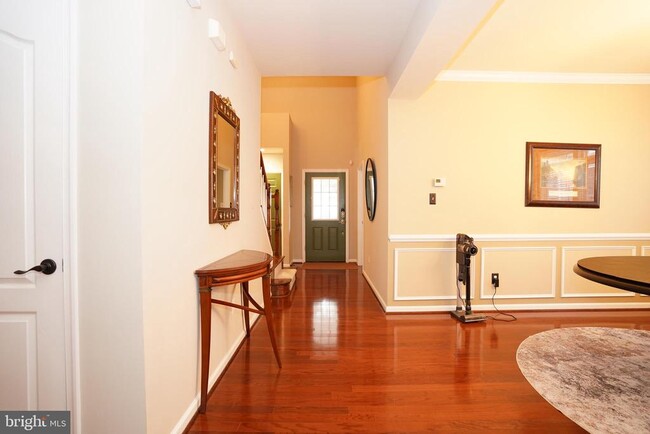 Building Photo - 20779 Crescent Pointe Pl