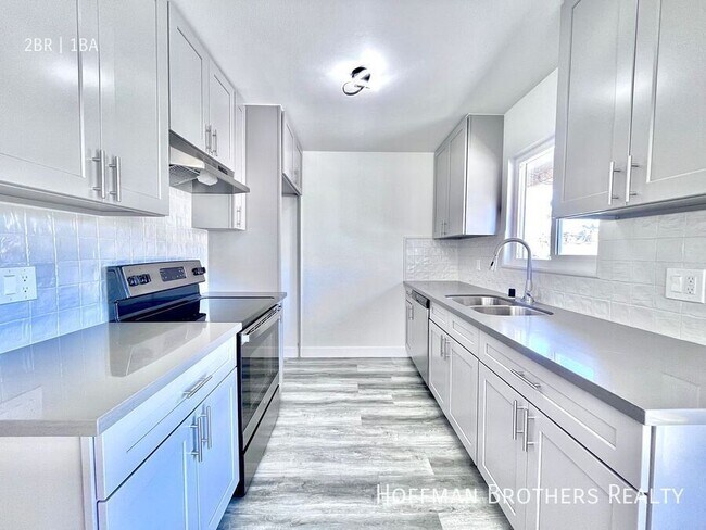 Foto del edificio - 530 W Arbor Vitae St