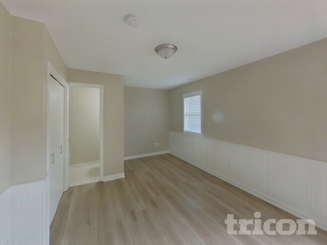 Foto del edificio - 2990 Payne Ave