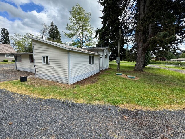 Building Photo - STATUS: UNAVAILABLE; RENTED -R287B- | $149...