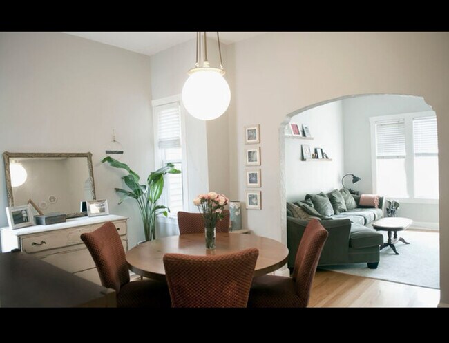 Foto del edificio - 2316 W Belden Ave