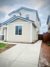 Building Photo - 8065 Roundhouse Lp