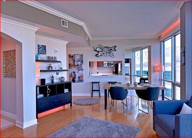 Foto del edificio - 322 E Central Blvd