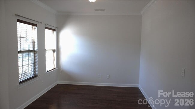 Building Photo - 15509 Barossa Valley St
