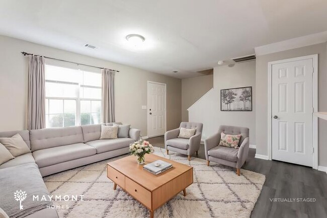 Building Photo - Bright Two-Story Living with Large Yard