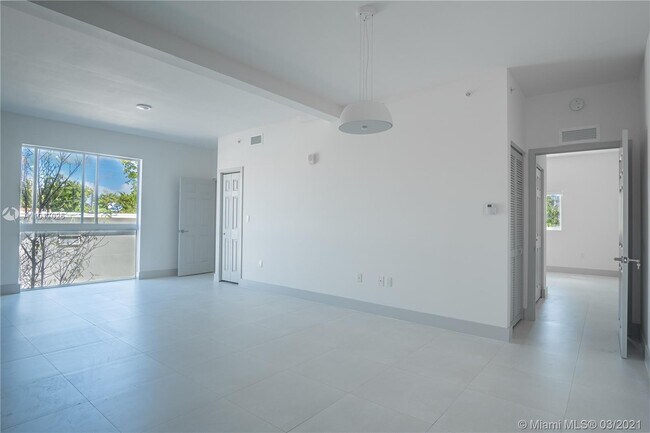 Foto del edificio - 519 SW 5th Ave
