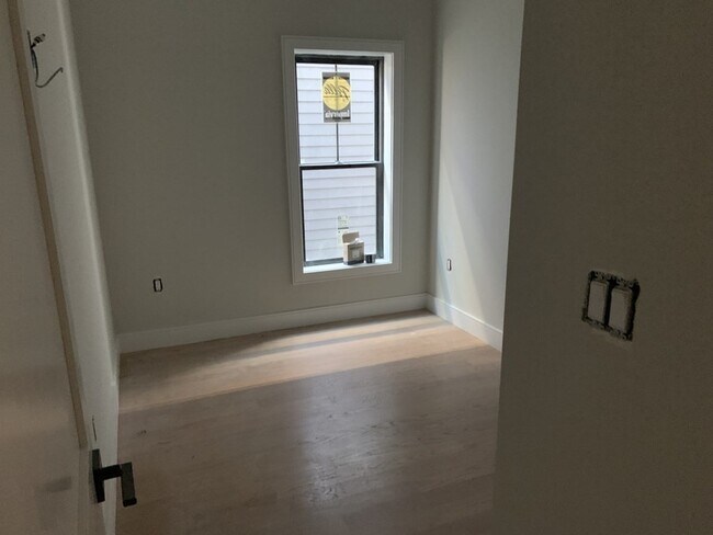 Foto del edificio - 292 Princeton St