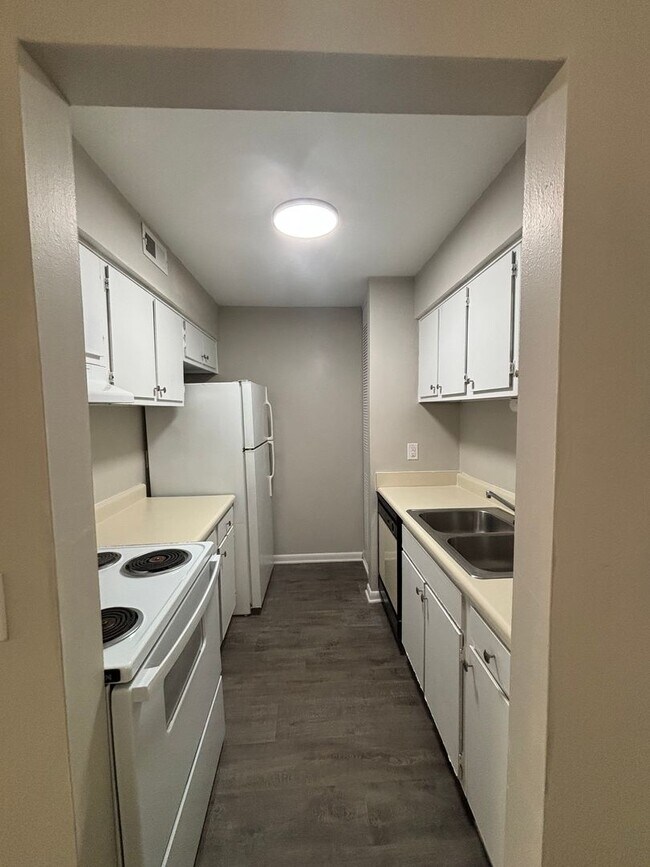 Foto del edificio - 326 Orchard Trace Ln