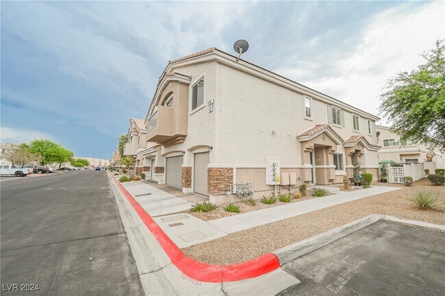 Building Photo - 4747 Straight Flush Dr