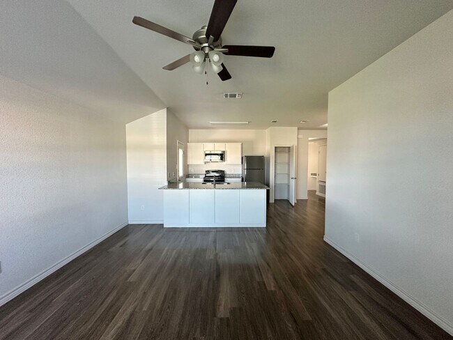 Foto del edificio - 1822 Clovis Dr