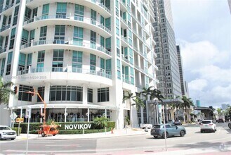 Building Photo - 300 S Biscayne Blvd