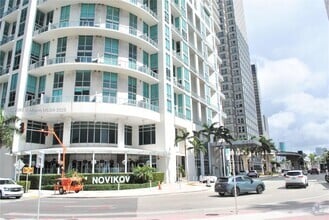 Building Photo - 300 S Biscayne Blvd