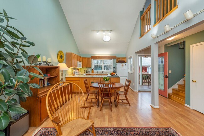 Building Photo - West Asheville Rental! Co-housing Development