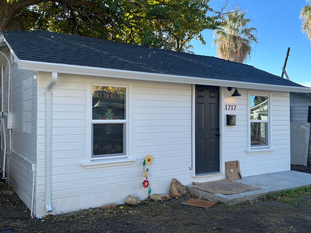 Primary Photo - 1723 Lucerne Ave