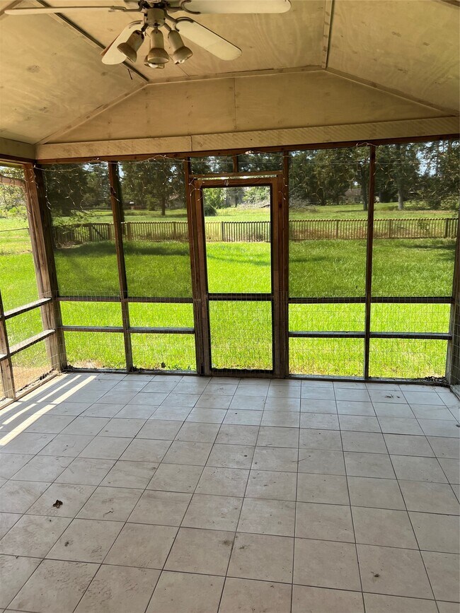 Foto del edificio - 1603 Chestnut Ridge Rd