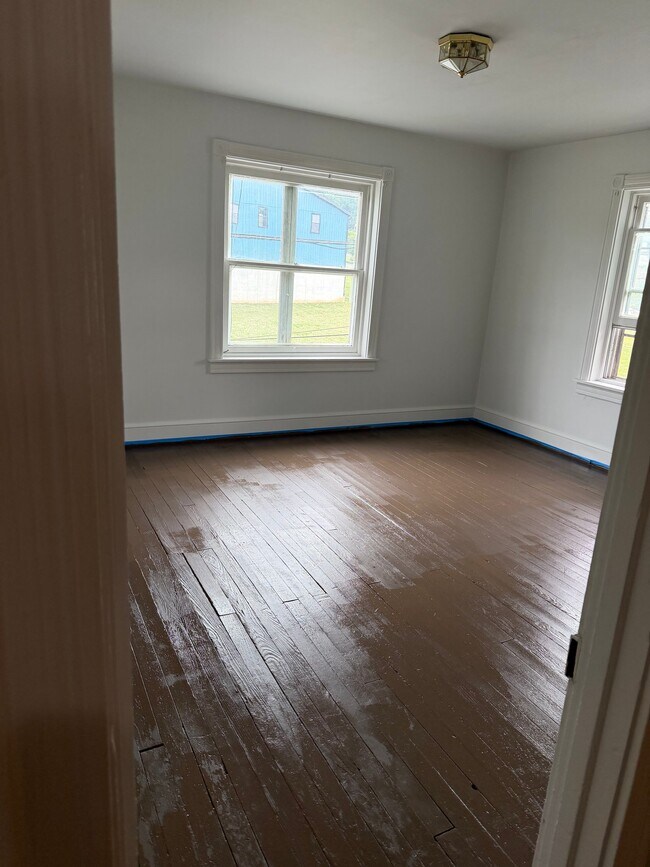 Building Photo - 1003 Lancaster Pike