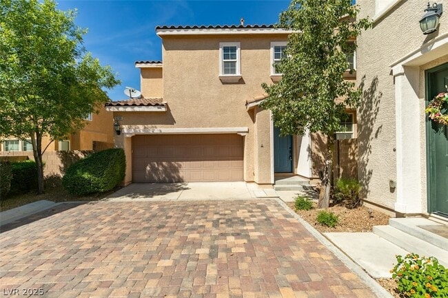Foto del edificio - 9208 Red Knoll St