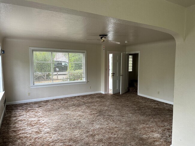 Photo - 1220 Chester Ave House