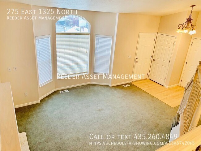 Foto del edificio - 5 Bedroom 3 Bathroom Home In Layton with B...