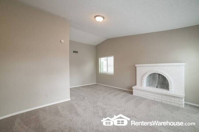 Building Photo - 3 Bedroom Phoenix Home