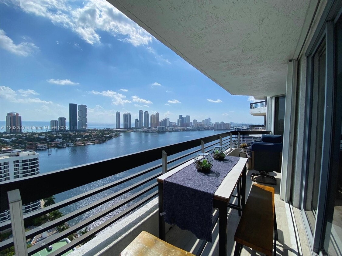 3530 Mystic Pointe Dr Unit 3014, Aventura, FL 33180 Condo for Rent in