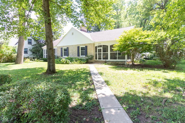 Building Photo - 6353 Riverview Dr