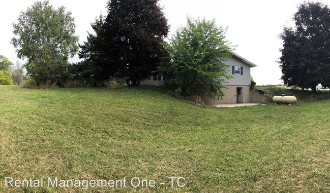 Building Photo - 3 br, 1.5 bath House - 8901 M72 E