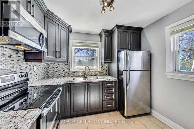 Building Photo - 27 Kenton Dr