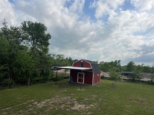 Building Photo - 281 St Mary's Rd