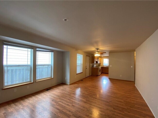 Foto del edificio - 2367 McDonald Ave