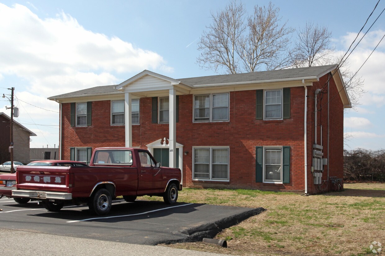 Building Photo - 5116 Valiant Dr