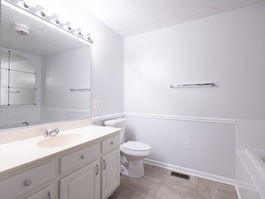 Building Photo - 4011 Eastview Ct