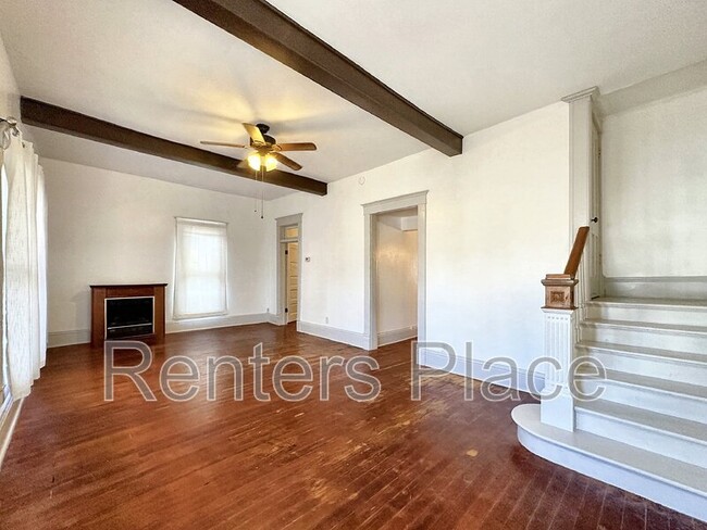 Foto del edificio - 321 E Greeley St