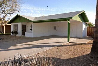 Building Photo - 757 S Vineyard
