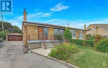 Building Photo - 79 Combermere Dr