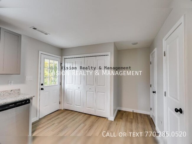 Building Photo - 409 Tallapoosa St