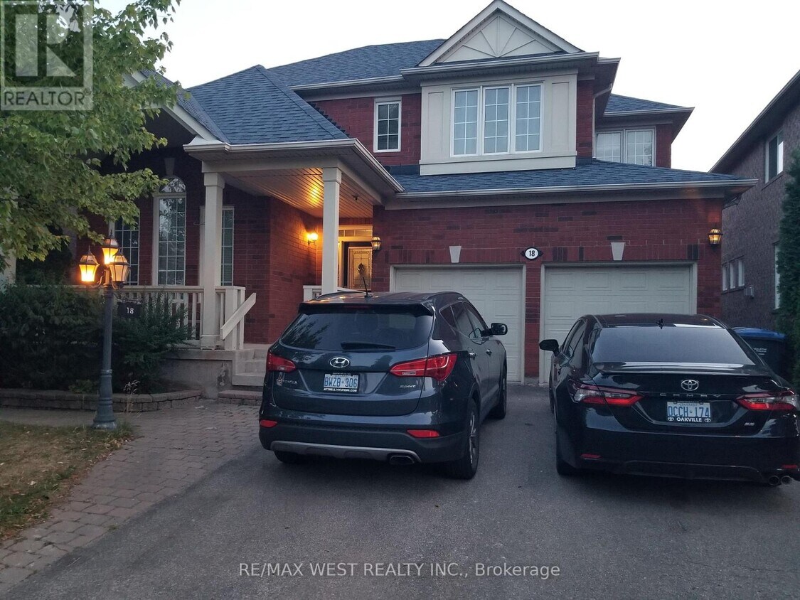 Primary Photo - 18 Leagate St