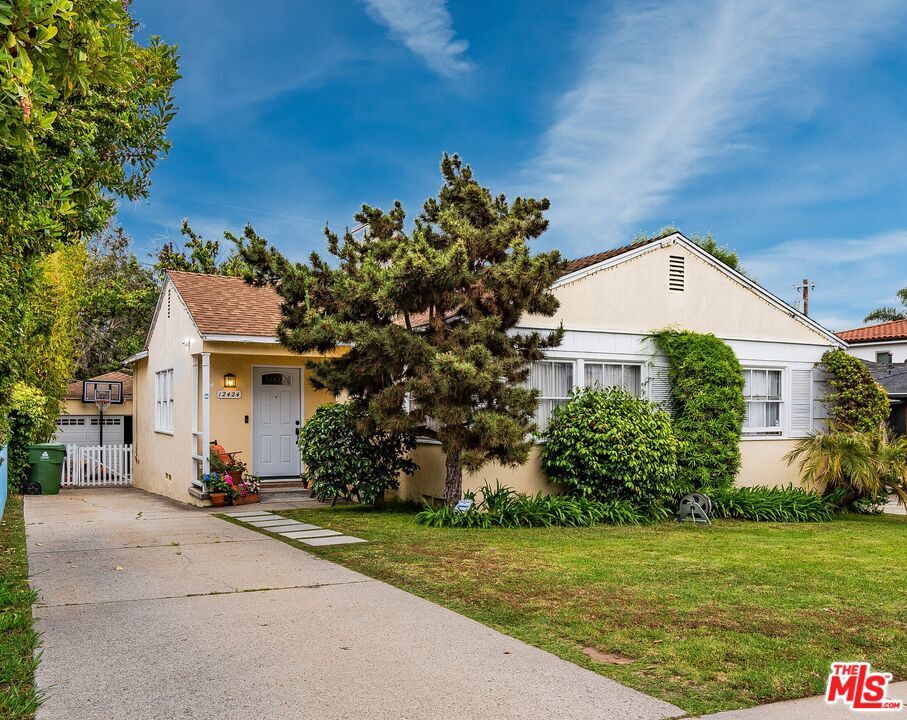 Foto principal - 12424 Woodbine St