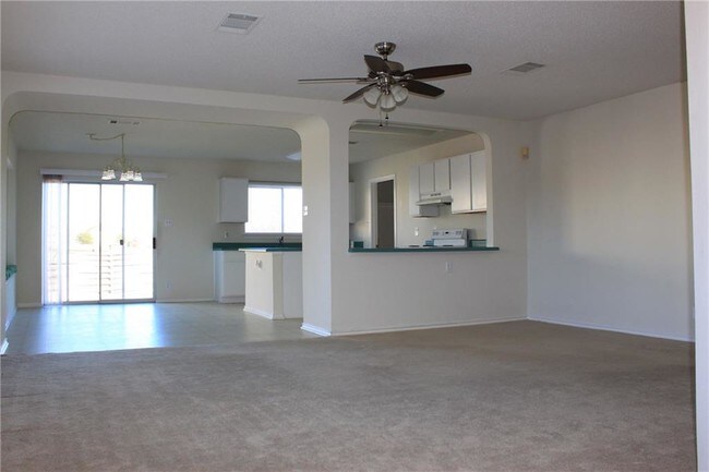 Building Photo - 3606 Meadow Park Dr