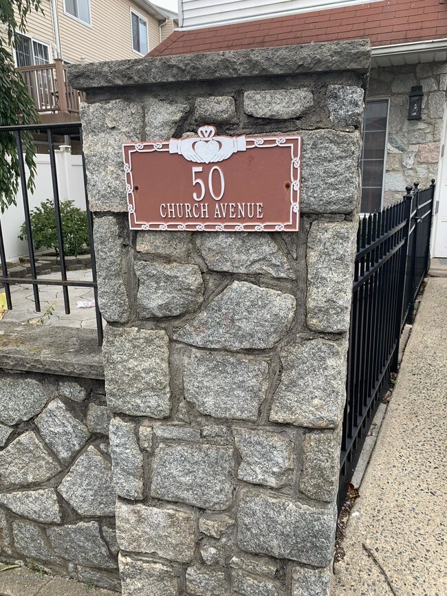 Foto del edificio - 50 Church Ave